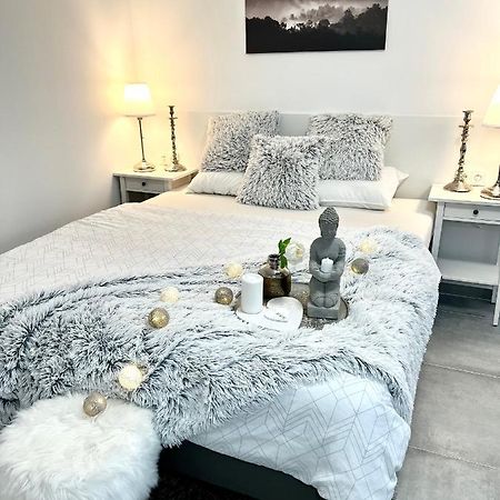 Apartmany Ellie 兹诺伊莫 外观 照片
