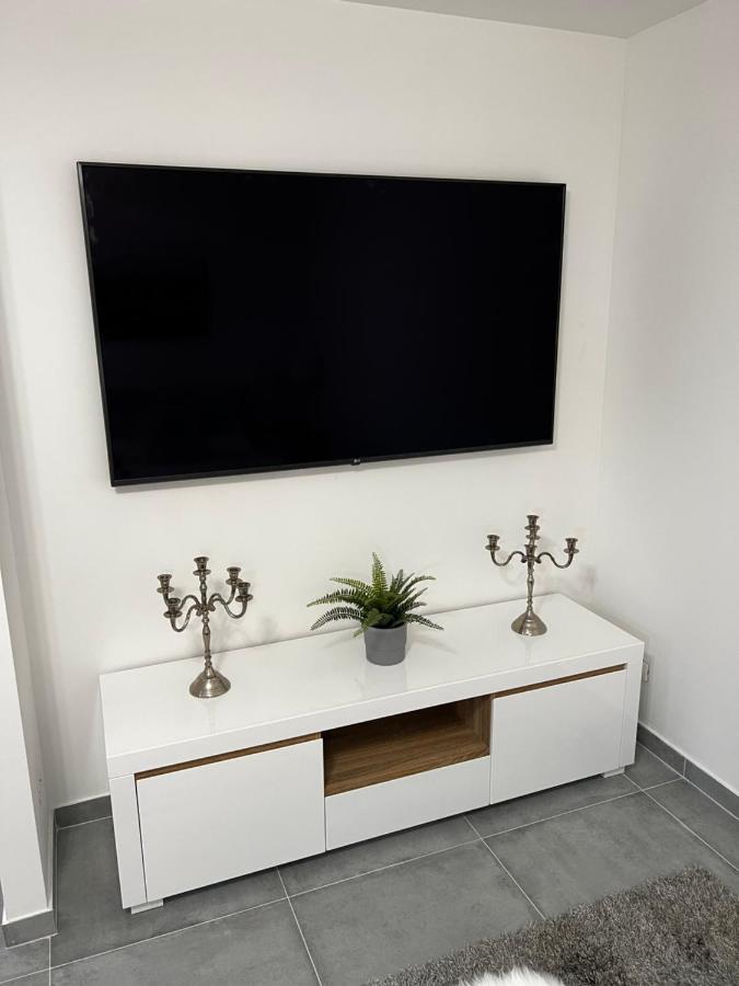 Apartmany Ellie 兹诺伊莫 外观 照片