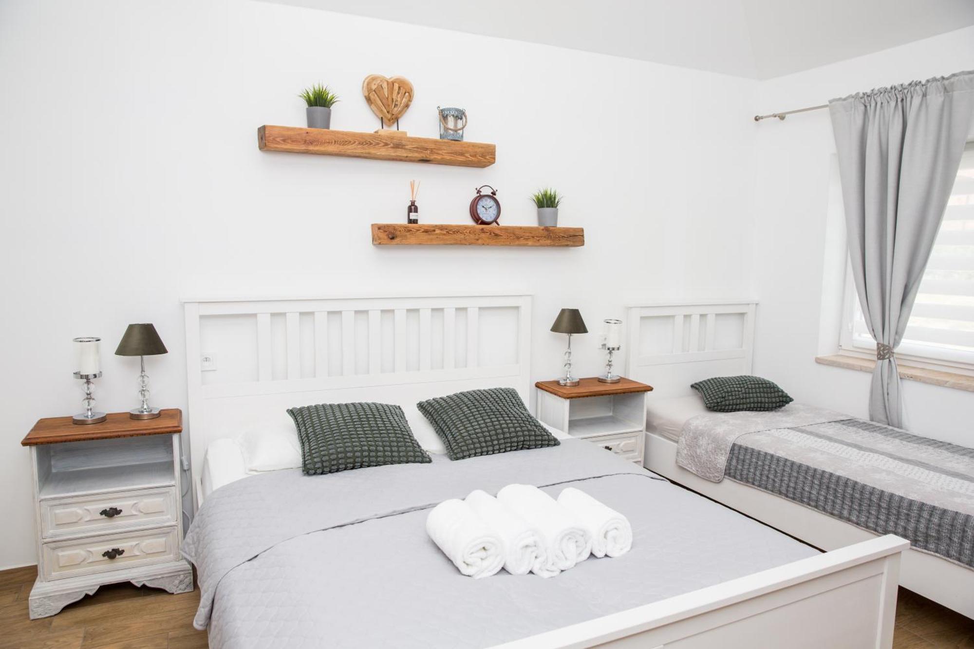 Apartmany Ellie 兹诺伊莫 外观 照片